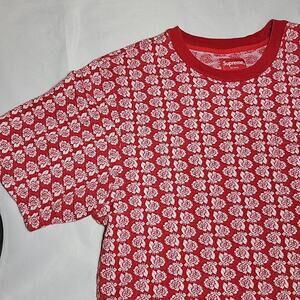 Supreme AOP Red White Roses All Over Print MEDIUM T-shirt